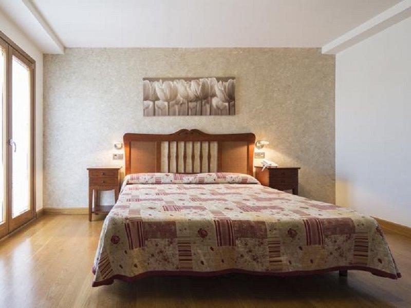 Hotel Casa Azcona Zizur Mayor Ngoại thất bức ảnh