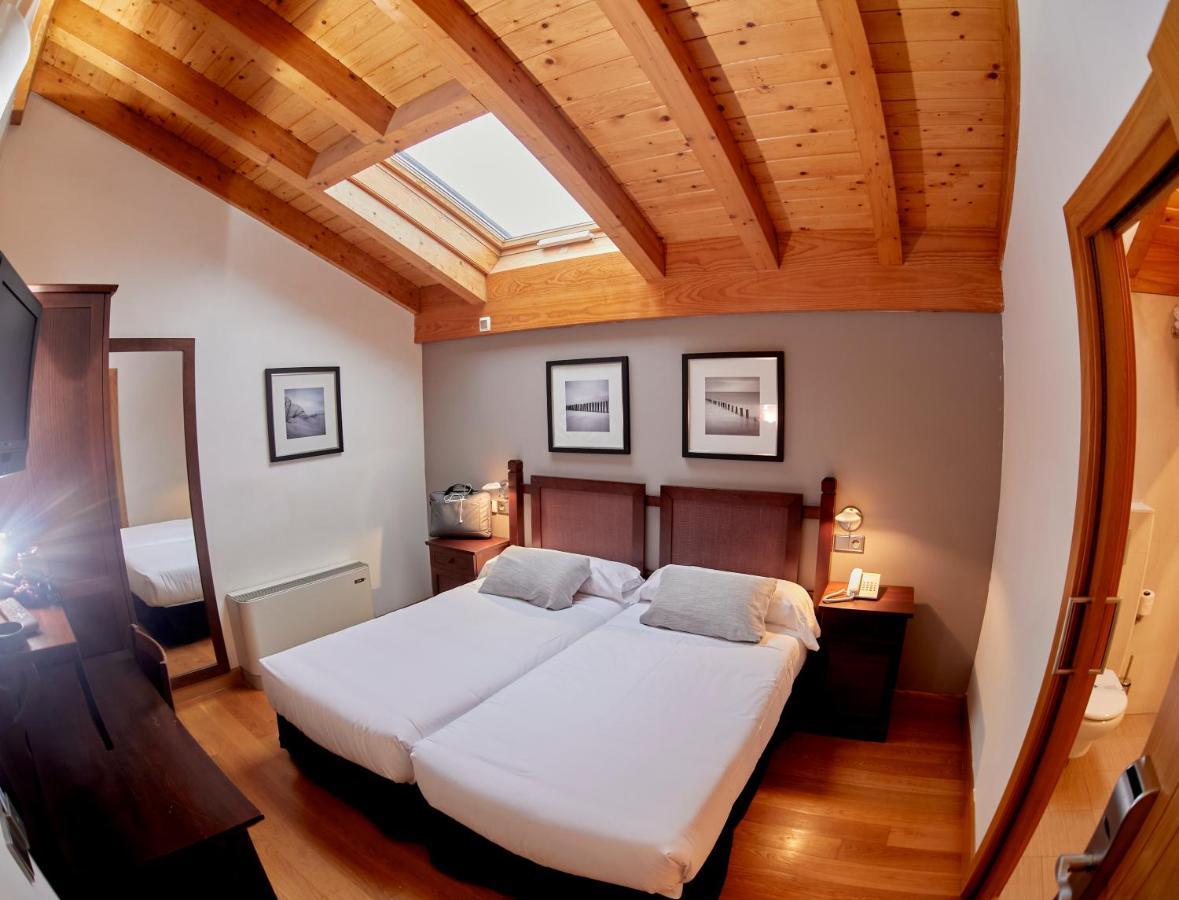 Hotel Casa Azcona Zizur Mayor Ngoại thất bức ảnh
