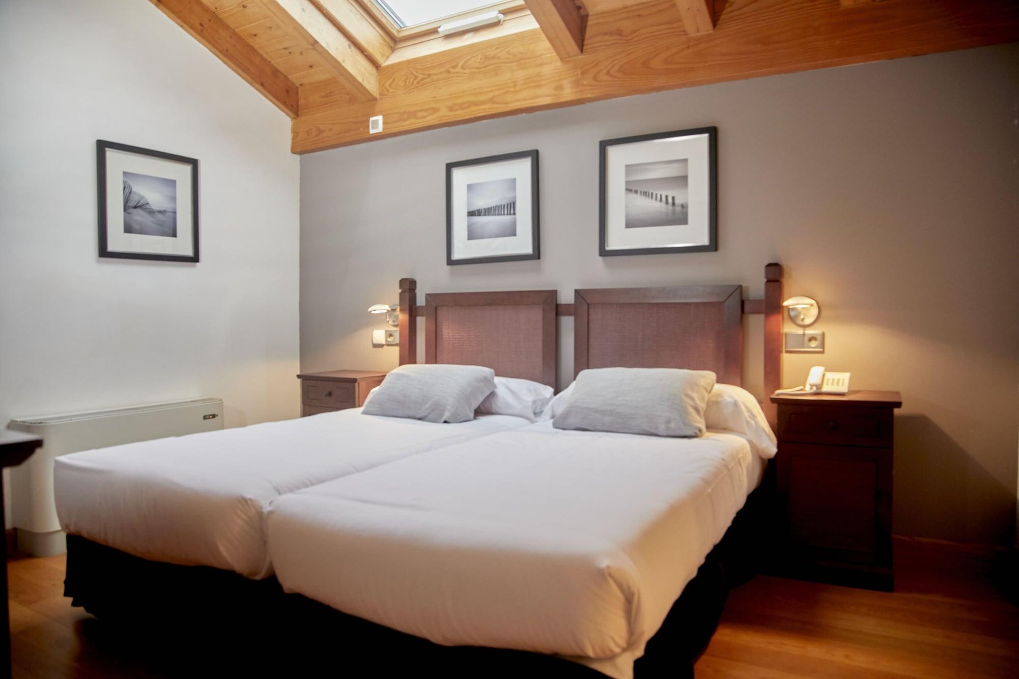 Hotel Casa Azcona Zizur Mayor Ngoại thất bức ảnh