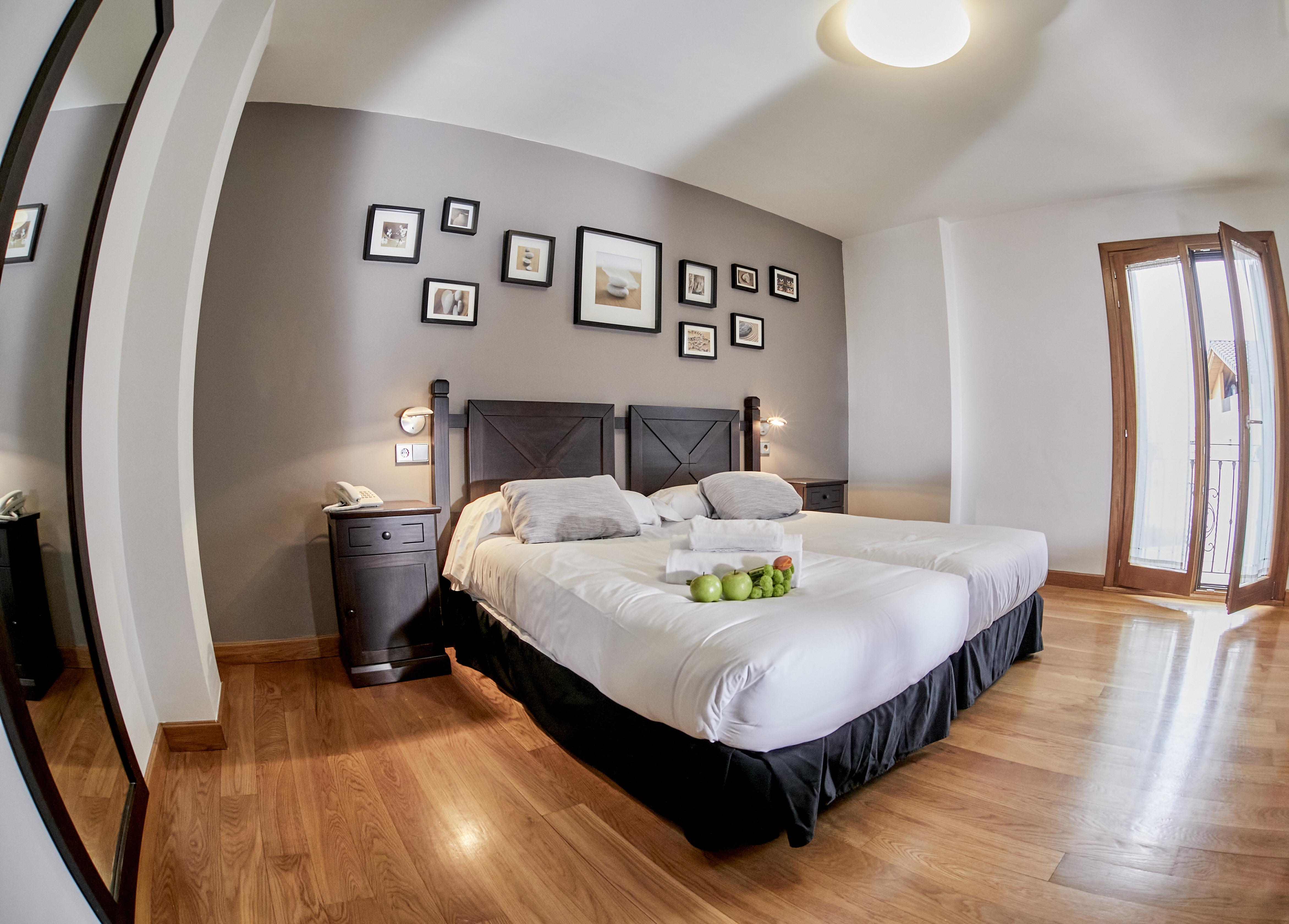 Hotel Casa Azcona Zizur Mayor Ngoại thất bức ảnh